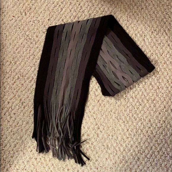 Black and Gray Scarf - Picture 1 of 2